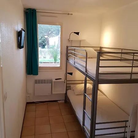 Apartament Rez-jardin Proche Wifi, Clim, Garage