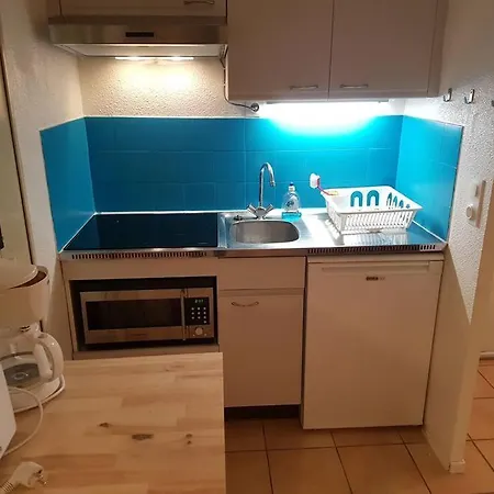 Rez-jardin Proche Wifi, Clim, Garage Борм-ле-Мимоза