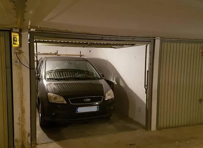 Rez-jardin Proche Wifi, Clim, Garage Apartamento *